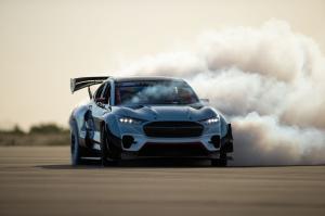 Ford Mustang Mach-E 1400 Prototype 2020 года 